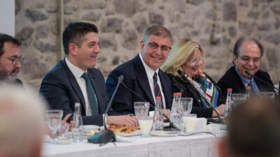 İzmir Büyükşehir Belediye Başkanı Dr. Cemil Tugay, İzmir Ekonomik Kalkınma