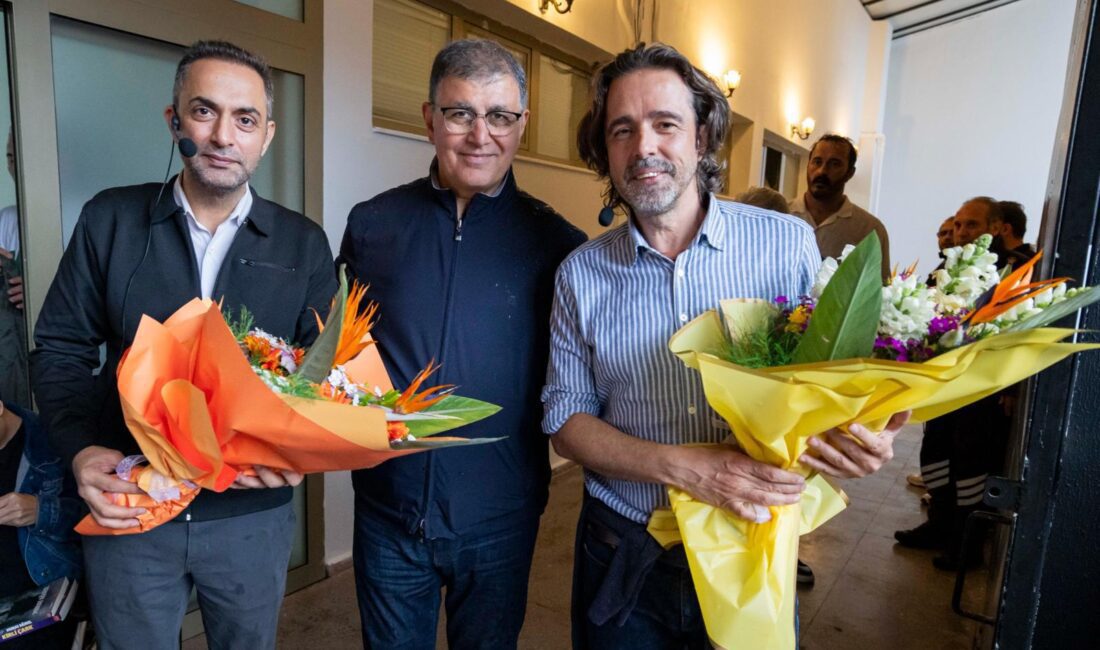 İzmir Büyükşehir Belediyesi’nin ev sahipliğinde düzenlenen İZKİTAP – 5. İzmir