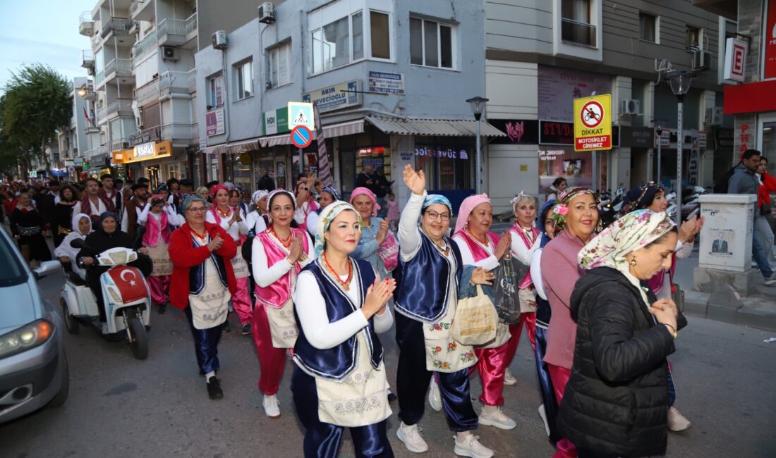 29 Nisan Dünya Dans Günü, Dikili Belediyesi tarafından düzenlenen  birbirinden