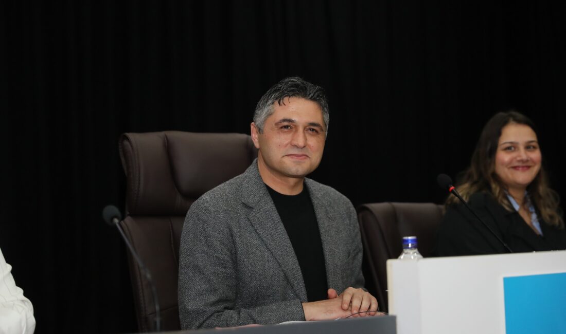 Serkan Acar, “Yatırım Yapan Bir Belediyeyiz” Aliağa Belediye Meclisi Nisan Ayı Olağan Toplantısı, Belediye Başkanı Serkan