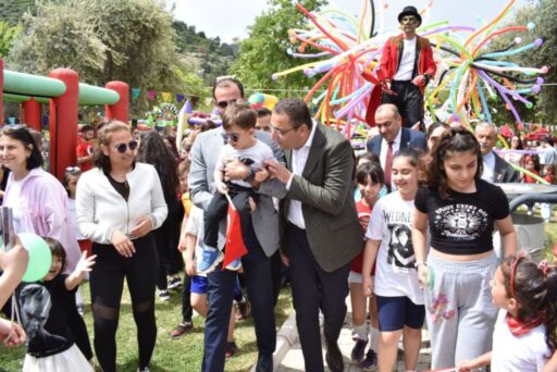 Balçova’da çocuklara özel şenlik