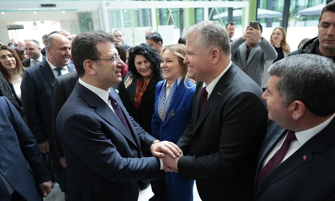 Urla Belediye Başkanı Selçuk Balkan, İstanbul Büyükşehir Belediye Başkanı Ekrem