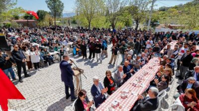 İzmir Büyükşehir Belediye Başkanı Dr. Cemil Tugay, Mustafa Kemal Atatürk’ün