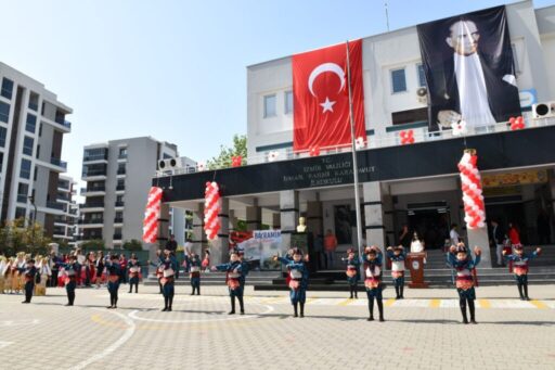 23 Nisan Ulusal Egemenlik ve Çocuk Bayramı, Çiğli’de coşku ve