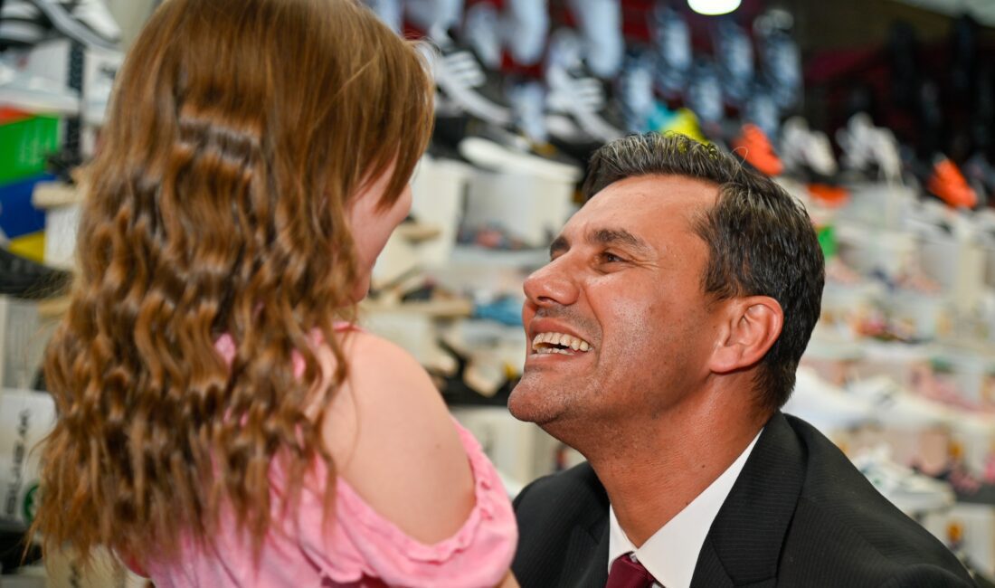 Manisa Büyükşehir Belediye Başkanı Ferdi Zeyrek, 23 Nisan Ulusal Egemenlik