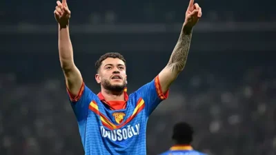 Göztepe, Beşiktaş'ı deplasmanda 3-1 mağlup ederek Ziraat Türkiye Kupası'nda yarı