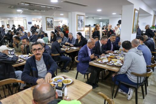 Buca Belediye Başkanı Mimar Görkem Duman, ilçedeki üçüncü Kent Lokantası’nı