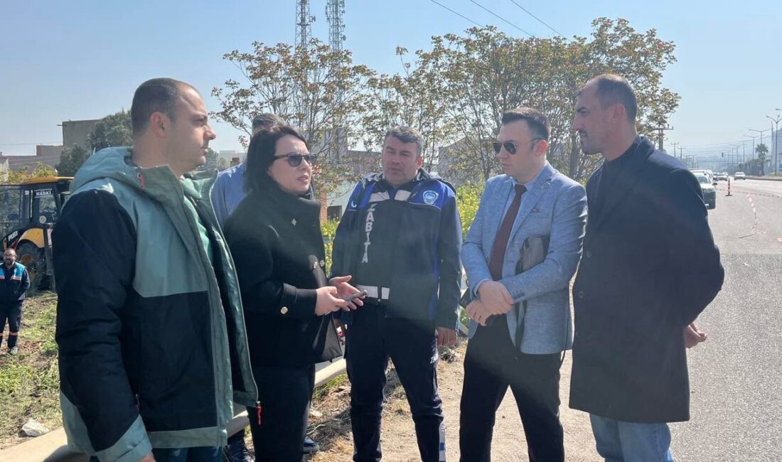 Manisa’nın Turgutlu İlçesi’nde yağmur suyu hattına dökülen siyah renkli ve