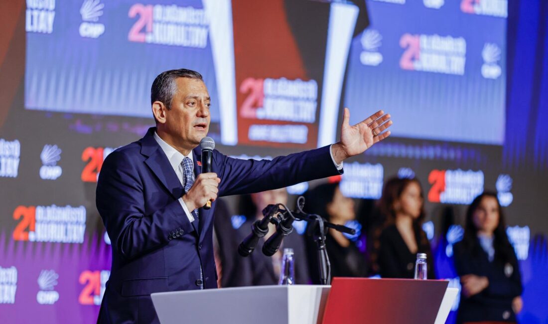 CHP Kurultayı'nda, Genel Başkan Özgür Özel'in belirlediği anahtar listedeki isimler