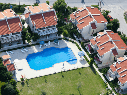 İzmir'de yaklaşık 100 milyon liralık devre mülk dolandırıcılığı soruşturmasında yeni