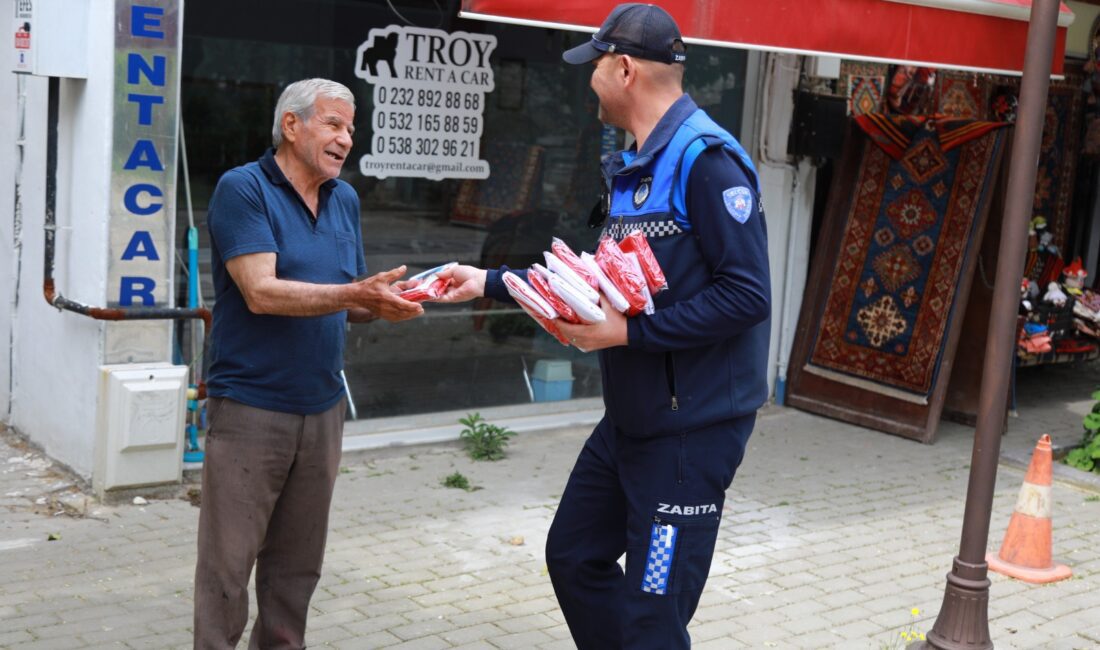 Efes Selçuk sokakları 23 Nisan Ulusal Egemenlik ve Çocuk Bayramı