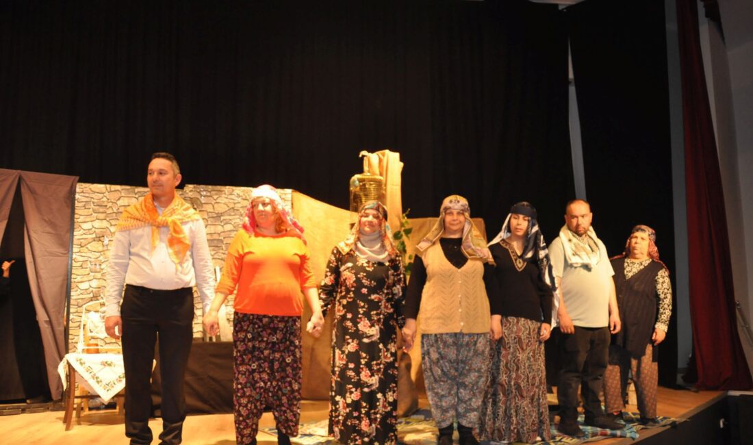 Toplum Ruh Sağlığı Merkezi (TRSM) danışanlarının performanslarıyla gerçekleştirilen Turgut Özakman’nın