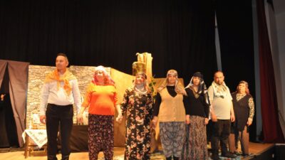 Toplum Ruh Sağlığı Merkezi (TRSM) danışanlarının performanslarıyla gerçekleştirilen Turgut Özakman’nın