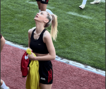 Çakallıklı Sporun Başkanı olan oyuncu ve model Nevide Çiçek Şampiyonluk