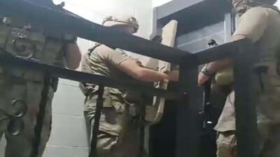 İzmir'in Buca, Torbalı ve Seferihisar ilçelerinde çeteye yönelik operasyonda 12