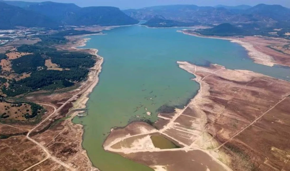 İzmir’de kuraklık kapıda, Yağışlar azaldı, barajlar boşaldı Mart ayında yağışların, İzmir, Aydın, Muğla, Denizli, Manisa, Uşak'ta normale