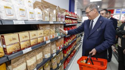 İzmir Büyükşehir Belediyesi’nin tanzim satış ruhunu yeniden canlandırdığı İZMAR projesi