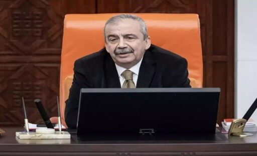 Dün gece geçirdiği kalp krizinin ardından hastaneye kaldırılarak ameliyata alınan