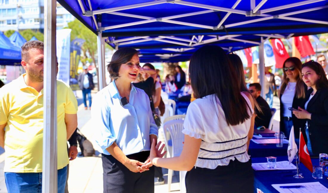 Karabağlar Belediyesi tarafından düzenlenen İstihdam Günleri, 100. Yıl Uğur Mumcu
