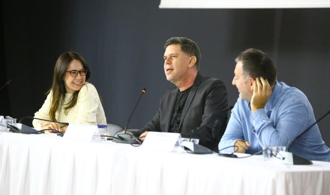 Her yıl binlerce öğrencinin ücretsiz eğitim aldığı Karabağlar Belediyesi Sosyal