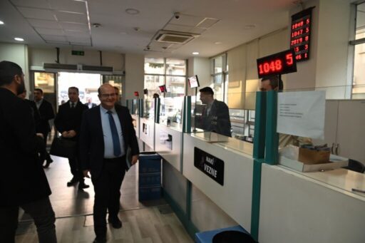 Manisa Büyükşehir Belediyesi, altyapı hizmetlerini eksiksiz bir şekilde Manisalılara ulaştırmak