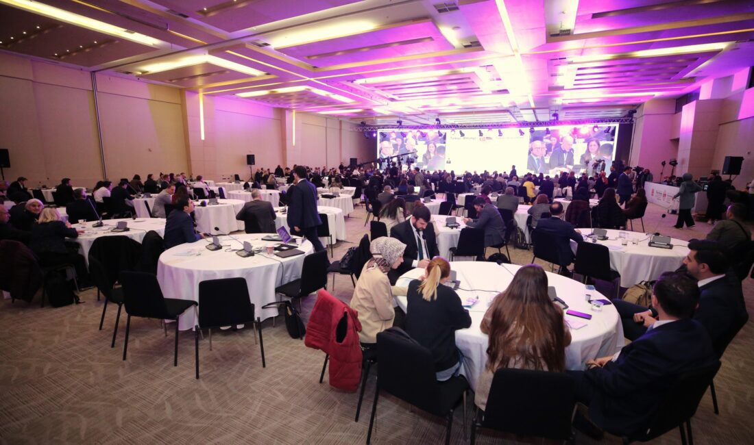 Manisa Büyükşehir Türkiye-Almanya Kardeş Şehirler Zirvesi’ne Katıldı Manisa Büyükşehir Belediyesi, Türkiye ile Almanya arasındaki diplomatik ilişkilerin 100.