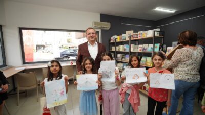 Kırlangıç Yaşam Merkezi’nde açılışı gerçekleştirilen Oktay Ekinci Karikatürlü Ev ve