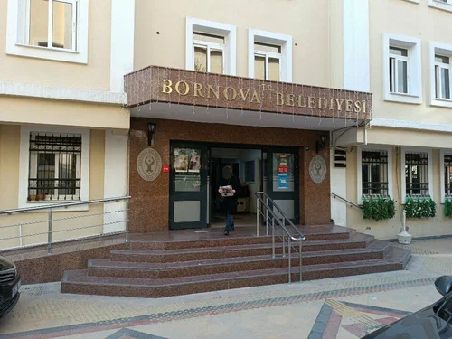 Bornova Belediyesi’ne ait 27 taşınmazın satışı gündemde! Komisyonlardan oy çokluğu