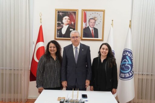 Prof. Dr. Şenay Şanlıer, Doç. Dr. Güliz Ak Demiroz ve