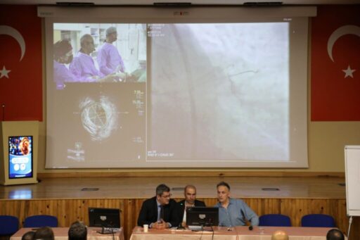 Çiğli Eğitim ve Araştırma Hastanesi’nden Kompleks PCI Toplantısı pek çok