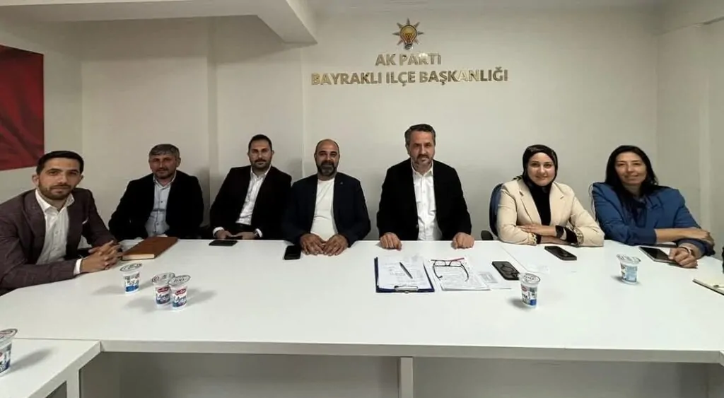 İzmir’in en kalabalık ilçelerinden biri olan Bayraklı’da AK Parti’nin ana