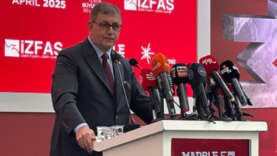 İzmir Büyükşehir Belediye Başkanı Cemil Tugay, Marble İzmir Fuarı’nın açılış