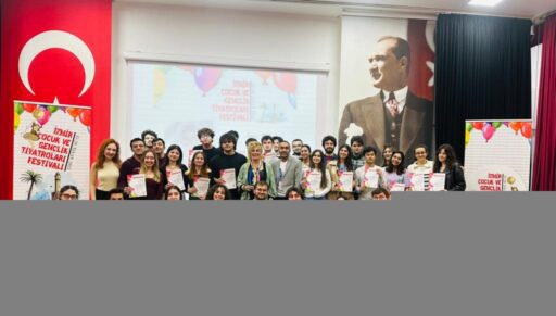 Tiyatro Ofisi ve Ege Tiyatrolar Birliği tarafından düzenlenen İzmir Çocuk