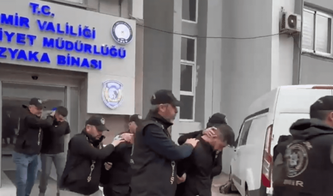 Kemalpaşa’da anlık tartışma cinayete dönüştü! 30 Mart 2025 tarihinde, İzmir’in Kemalpaşa ilçesinde meydana gelen ateşli