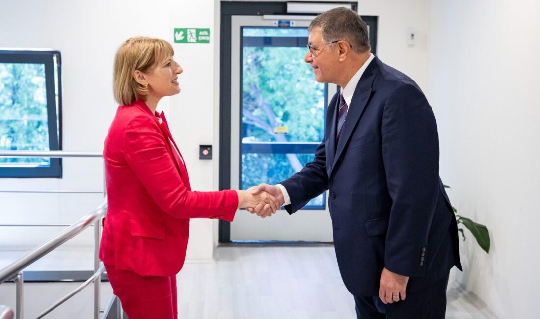 İzmir Büyükşehir Belediye Başkanı Dr. Cemil Tugay, Birleşik Krallık Türkiye