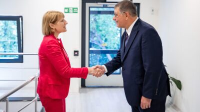 İzmir Büyükşehir Belediye Başkanı Dr. Cemil Tugay, Birleşik Krallık Türkiye