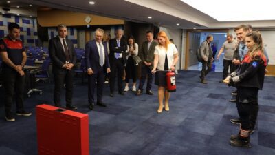 İzmir Büyükşehir Belediyesi, kentte faaliyet gösteren turizm işletmelerinin afet güvenliğini