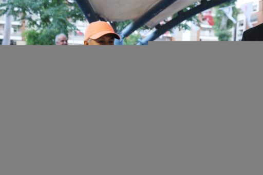 Karşıyaka’da komşuluk bağlarını güçlendirmek, mahalle kültürünü yaşatmak ve dayanışma ruhunu