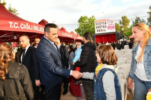 1. Çiğli Kitap Günleri Renkli Başlangıçla Kapılarını Açtı
