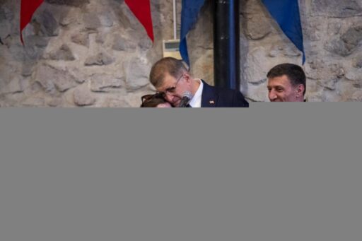 İzmir Büyükşehir Belediye Başkanı Dr. Cemil Tugay, Anneler Günü nedeniyle