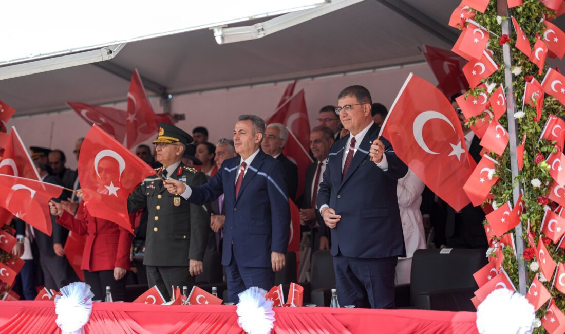 İzmir’de 19 Mayıs Atatürk’ü Anma, Gençlik ve Spor Bayramı kutlamaları