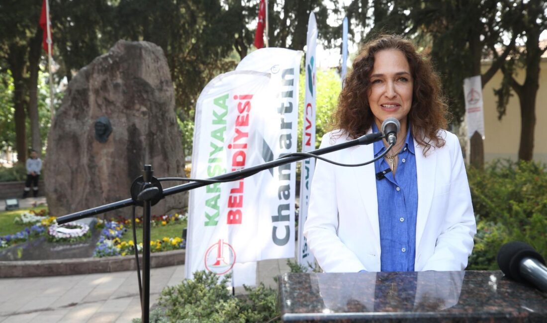 Karşıyaka Belediyesi'nin 36. kez düzenlediği Zübeyde Hanım Koşusu ve anma