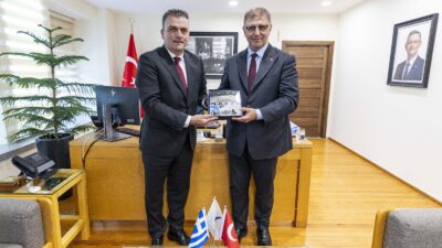 İzmir Büyükşehir Belediye Başkanı Dr. Cemil Tugay, Yunanistan’ın Larissa Belediyesi