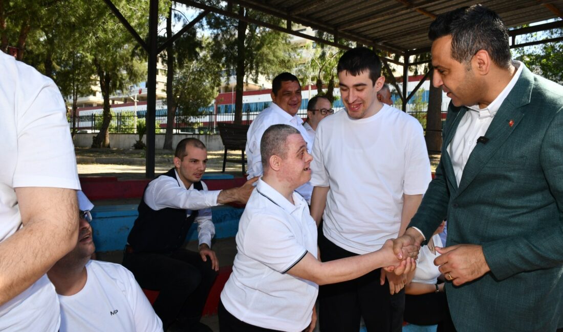 Engelliler Haftası kapsamında düzenlenen “Notalar Kalplere Dokunuyor” etkinliği, özel bireyleri