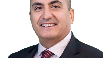 İnsanlık, özgür olduğunu sandığı bir çağda yaşadığını zannetse de, beynine