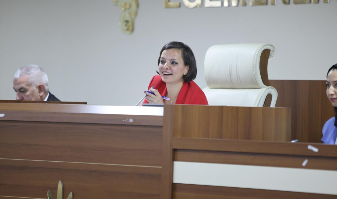 Karabağlar Belediye Başkanı Helil Kınay, Mayıs Meclisi'nde ekonomik kriz, emekçi