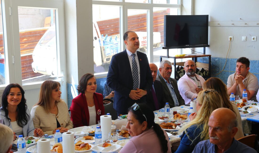 Karabağlar’daki mahalle muhtarları, yoğun iş temposunun stresinden uzaklaşmak ve keyifli