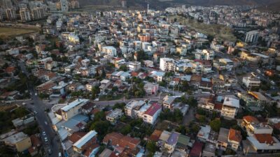 Karşıyaka Belediyesi, uzun yıllardır kentsel dönüşüm için imar planı revizyonu