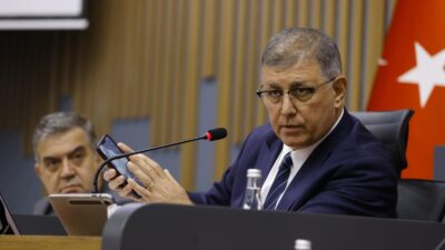 Dr. Cemil Tugay, Cumhurbaşkanı Recep Tayyip Erdoğan'ın yerel yönetimlerin yetkileri