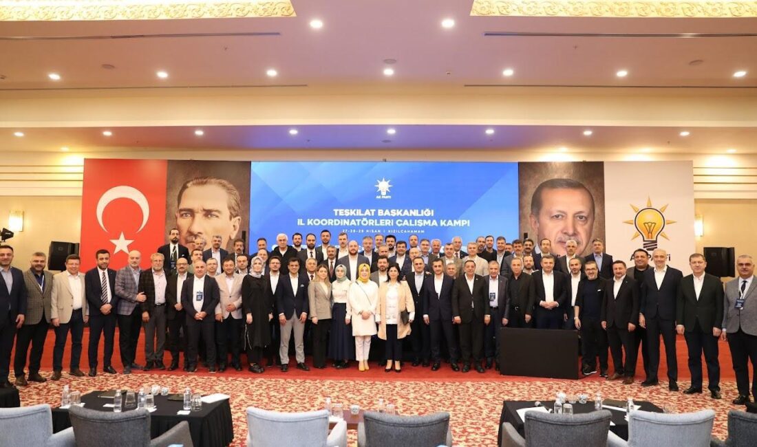 AK Parti Teşkilat Başkanlığı Kampında İzmir Temsiliyeti: Bilal Kırkpınar Kızılcahamam’da 81 İl Koordinatörüyle Çalışma Kampı Gerçekleştirildi AK Parti’nin Kızılcahamam kampına İzmir’i temsilen Bilal Kırkpınar katıldı. Mahalle